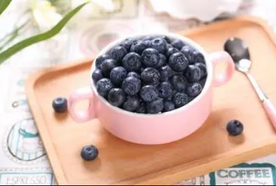 蓝莓|洗蓝莓要用盐水泡吗
