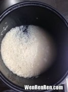 蒸米饭水过几个指节,蒸米饭水过几个指节