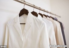 衣物发黄怎么洗白,衣服发黄，有什么办法能洗干净？
