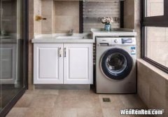 洗衣机放多少84消毒液合适,洗衣机可以用84消毒液清洗吗？