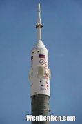 火箭逃逸塔的作用,阿波罗飞船中指令舱上端的“逃逸塔”有何作用？