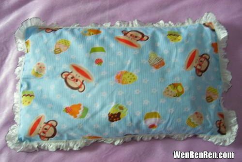 新生儿用毛巾叠枕头几层合适,宝宝枕巾怎么叠