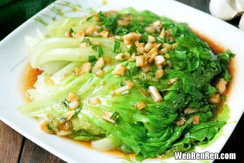 葱和生菜挂一起什么寓意,广州的店铺都挂青菜和葱什么意思